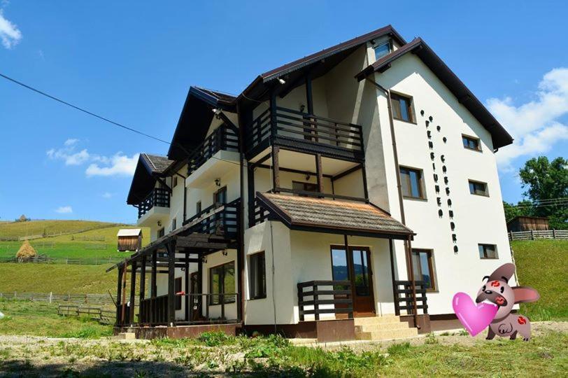 Pensiunea Cassandra Vatra Dornei Exterior photo